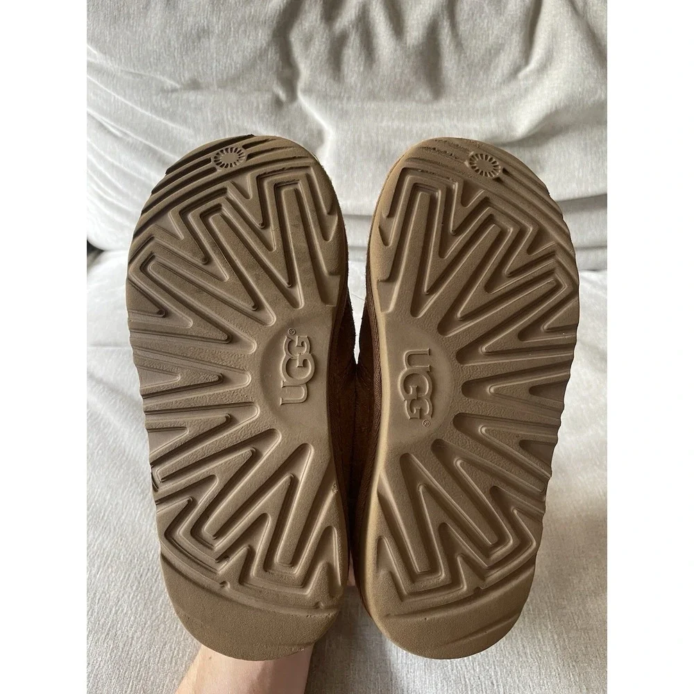 UGG Neumel II Short Chukkam Lace‎ Up Brown Boots Kids Size 3 UGG S/N 1017320K